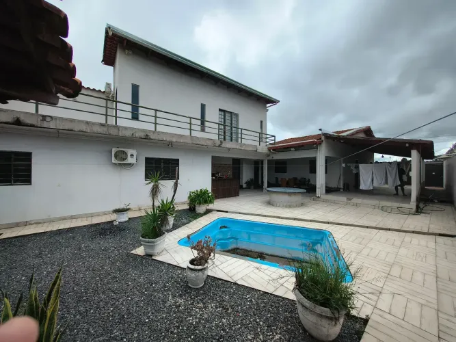 casa 3/4 uma suite ( Amir Camargo)