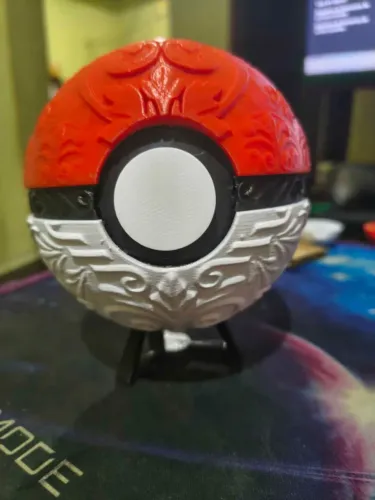 POKÉBOLA NO ESTILO ORNAMENTAL - FEITA EM IMPRESSÃO 3D
