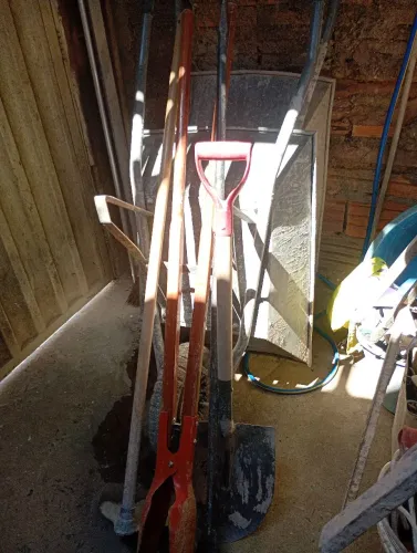 Vendo ferramentas cemi novas