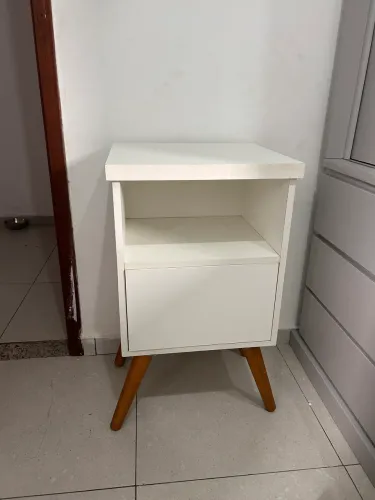 Criado mudo 