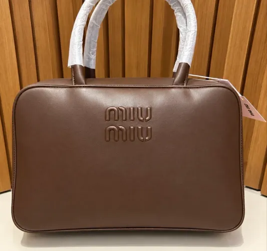 Miu miu bolsa Beau em couro