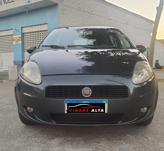 Fiat Punto Attractive 1.4 Fire Flex 8V 5P 2011