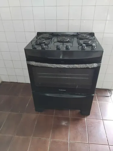Vendo fogão seminovo valor 1.000