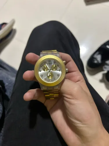 Relógio Swatch Diaphane Dourado