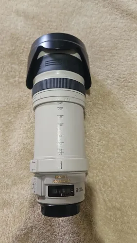 Lente Canon EF28-300 F3.5-5.6L IS USM