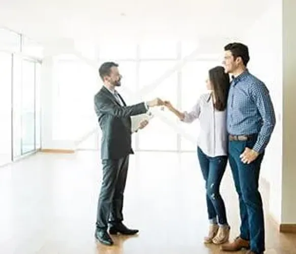 Casa com 2 Quarto(s) e 1 banheiro(s) para Alugar, 50 m² por R$ 1644 / Mês