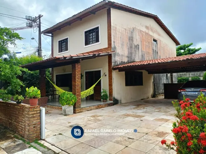 Casa duplex com 05 quartos sendo 04 suítes à venda no bairro São Bento | Condomínio Alto d