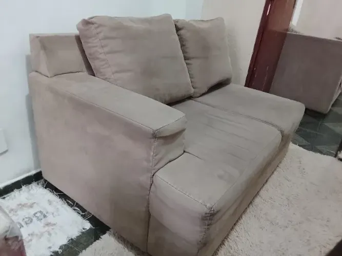 Sofá com cheisa em ótimo estado