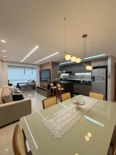 Apartamento à venda em Rio Verde com localização privilegiada, mobílias, 3 quartos e espaç