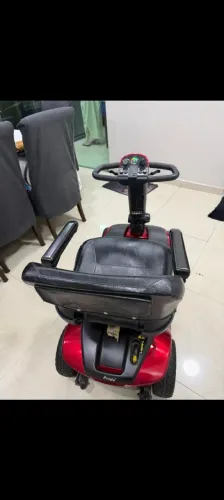Vende- se está em bom estado motivos viajem 
