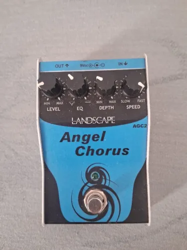 Pedal chorus + distorcion