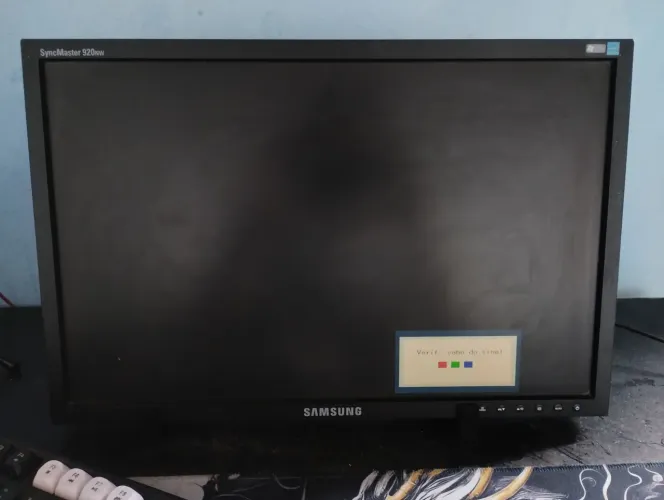 Monitor Samsung 19" SyncMaster 920NW - R$130