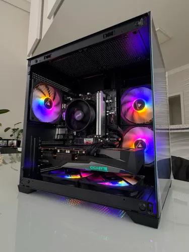 Pc Gamer Ryzen 5500 + Rx 7600 8gb Gigabyte OC