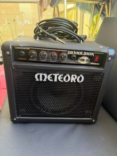 Amplificador para Contrabaixo Meteoro Demolidor FWB-20