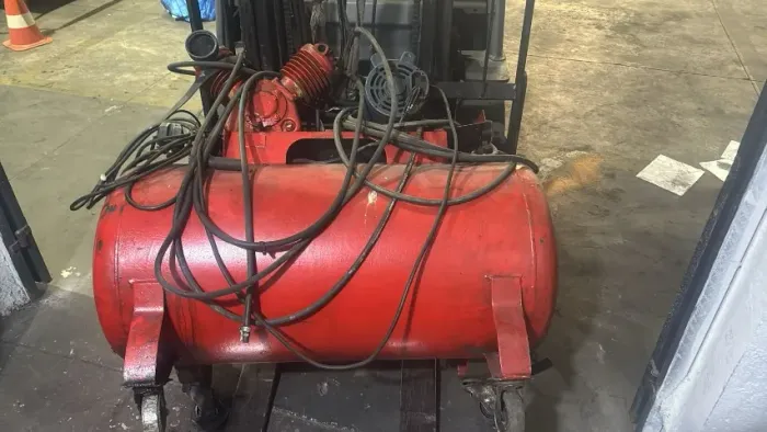 COMPRESSOR DE AR PROFISSIONAL