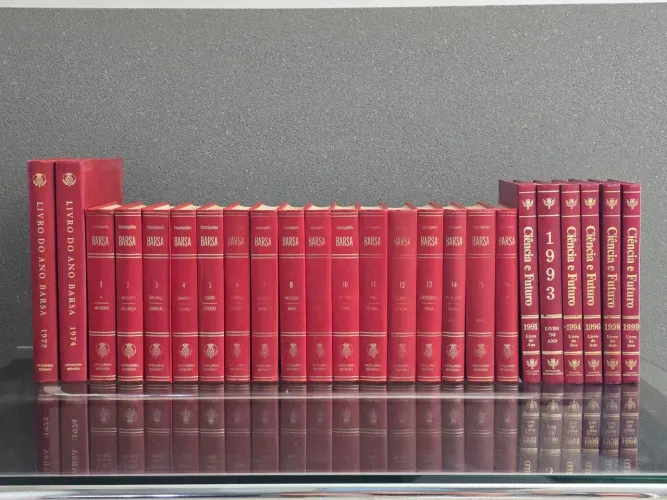 Enciclopédia Barça Completa 24 Volumes + Livros do Ano Edição