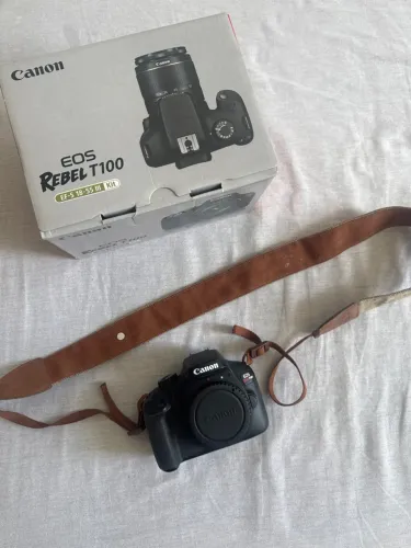 Câmera Cânon Rebel T100 - CORPO