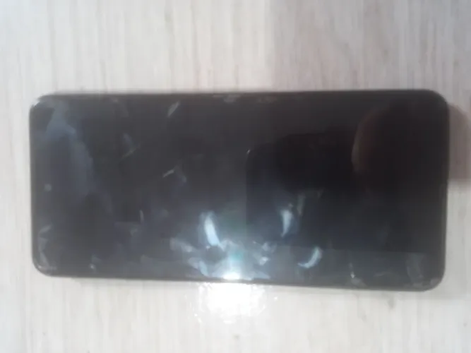 Celular LG k47