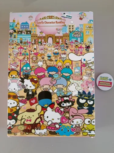 Hello Kitty caixa box com 24 chaveiros ! + Brinde