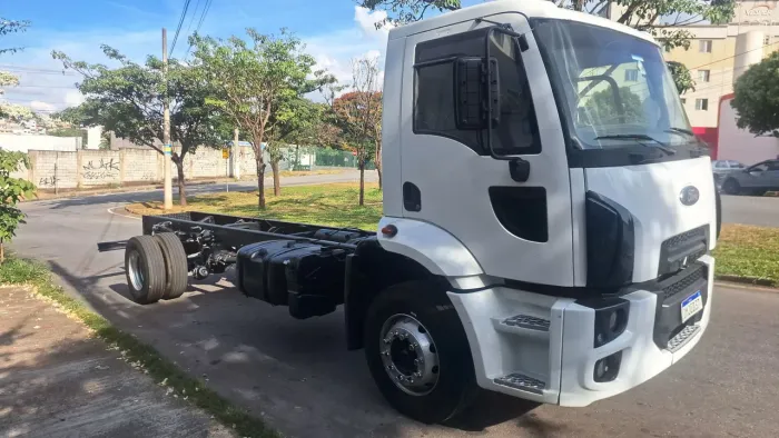 Ford cargo 1723 ,toco,06 cilindros Cumins 