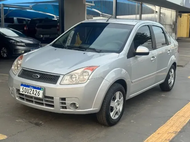 Ford Fiesta Sedan 1.0 8V Flex 4P 2009