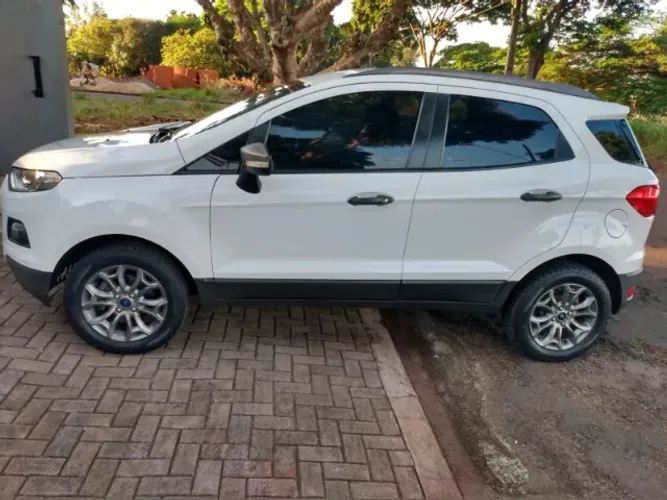 Ford Ecosport Freestyle 1.6 16V Flex 5P 2013