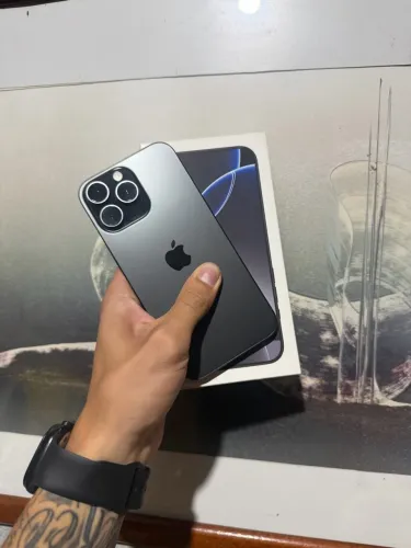IPHONE 16 PRO MAX