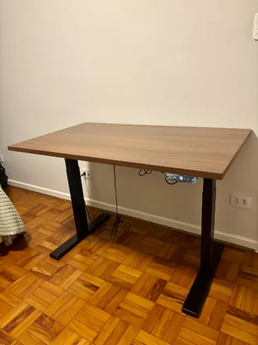 Mesa com regulagem de altura elétrica Slikdesk Lift - 120x70m