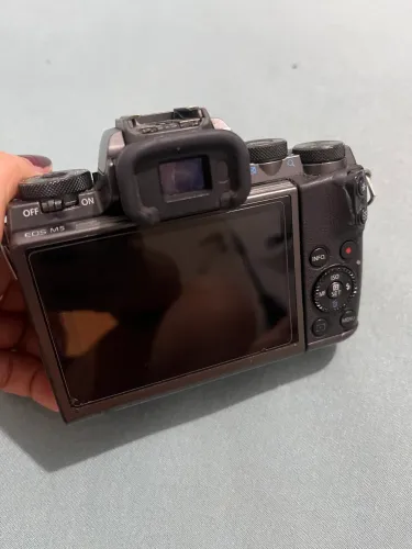 Câmera canon mirrorless