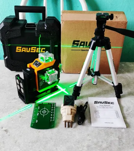 Nível A Laser SAVSEC 12 Linhas A Bateria Com Maleta e Tripé