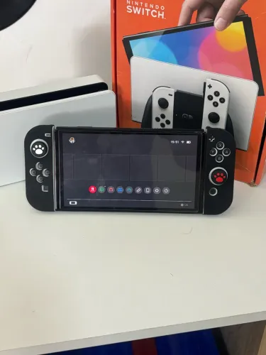 Nintendo switch oled ( pra sair hj)