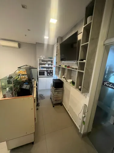 Repasse de cafeteria confinada no centro de SBC, clientela fixa e baixo custo fixos.