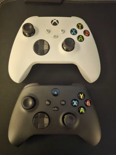 Controle Xbox Series S e X