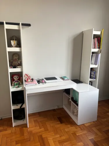 Escrivaninha Branca com 2 Estantes - Conjunto Completo