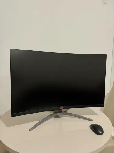 Monitor gamer AOC Agon 31,5? curvo