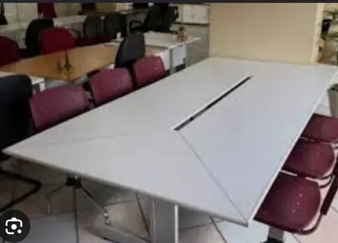 Mesa de reunião ou casa, para até 10 pessoas 