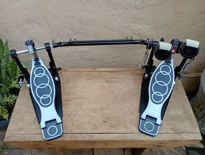 Pedal duplo NOVO!!!