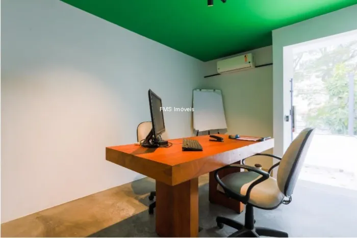 Casa Comercial de Alto Padrão na Vila Cruzeiro, São Paulo-SP: 6 Salas, 3 Banheiros, 113m²