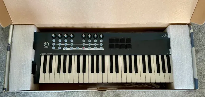 Controlador Novation Nocturn 49