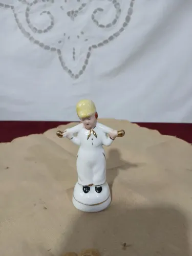 Antigo bibelo porcelana/ antiguidade 