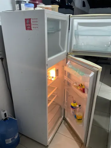 Vendo geladeira funcionando perfeitamente
