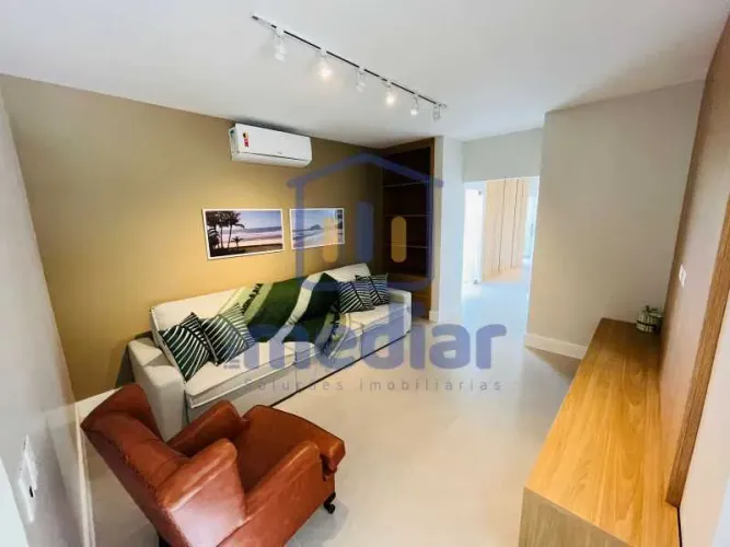 Casa em Condomínio : Linear / Residencial / Acapulco