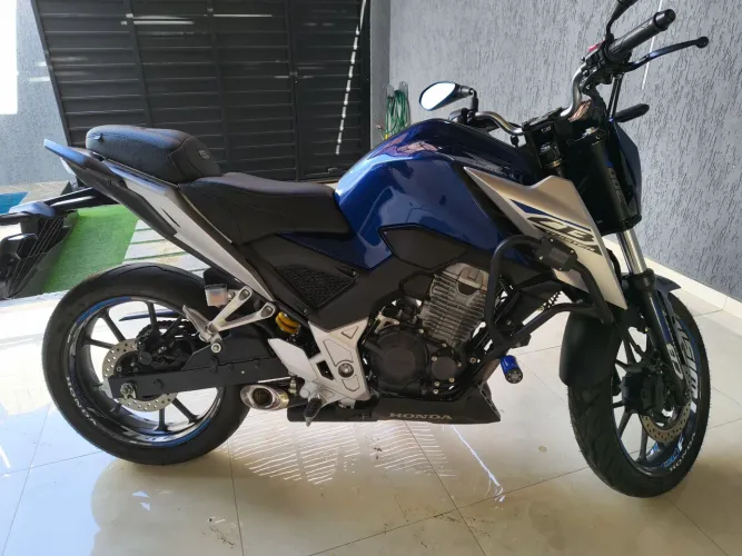 Honda CB300F 2026 Venda rápido EXTRA