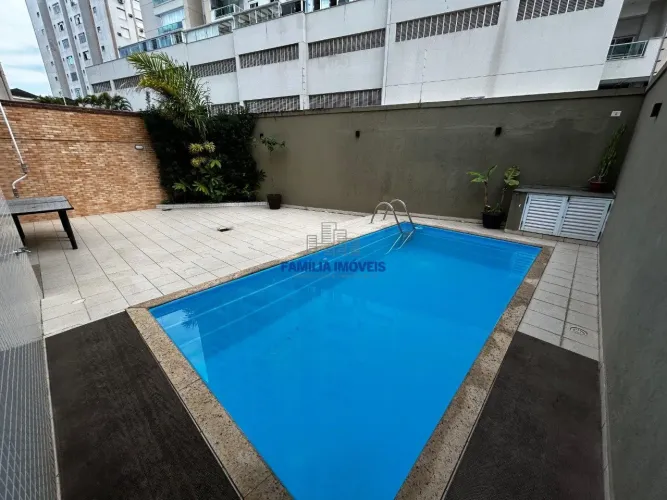 Sobrado à venda frente 3 quartos 2 suítes lazer no Campo Grande