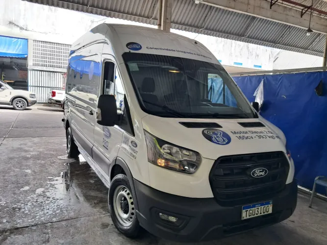 Ford Transit Furgão 2.0 Longo Turbo DIE Aut. 2025