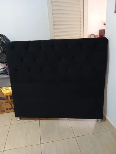 Cabeceira Estofada Preta para Cama Box (Excelente Estado)