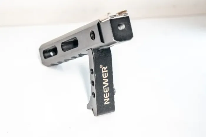 Alça Superior com Cold Shoe Neewer ? Bom Estado | Acessório Essential para Rig de Câmera