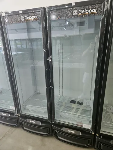 cervejeira 2 portas Gelopar de 950 litros nova - a pronta entrega
