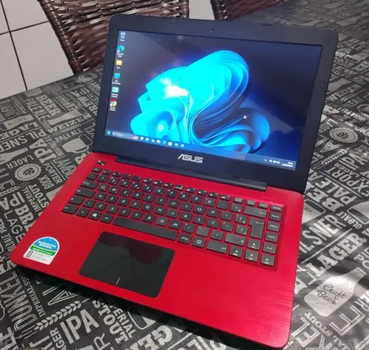 Notebook Asus Z450U - i5 7200U, 4gb, SSD 128GB, tela 14,6" - Vermelho