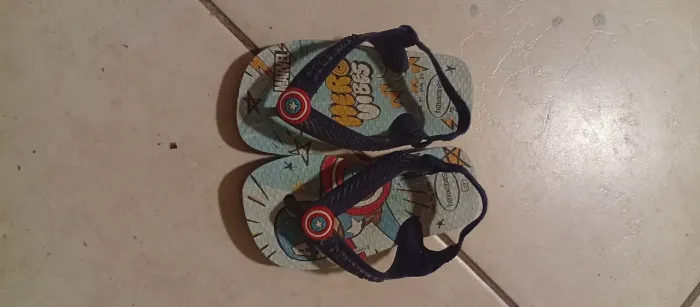 Chinelo Havaianas Baby Capitão América Marvel com Elástico T19